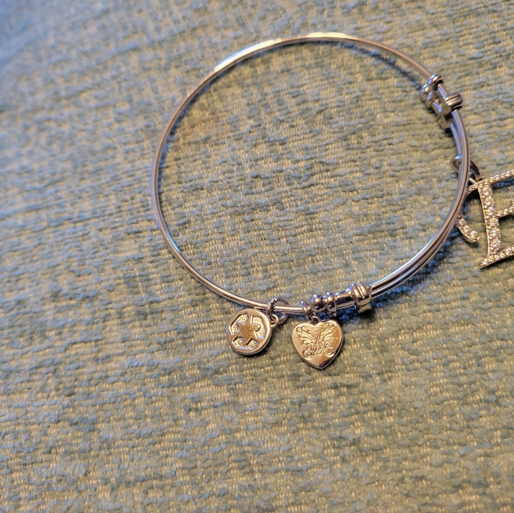Angelica bracelet